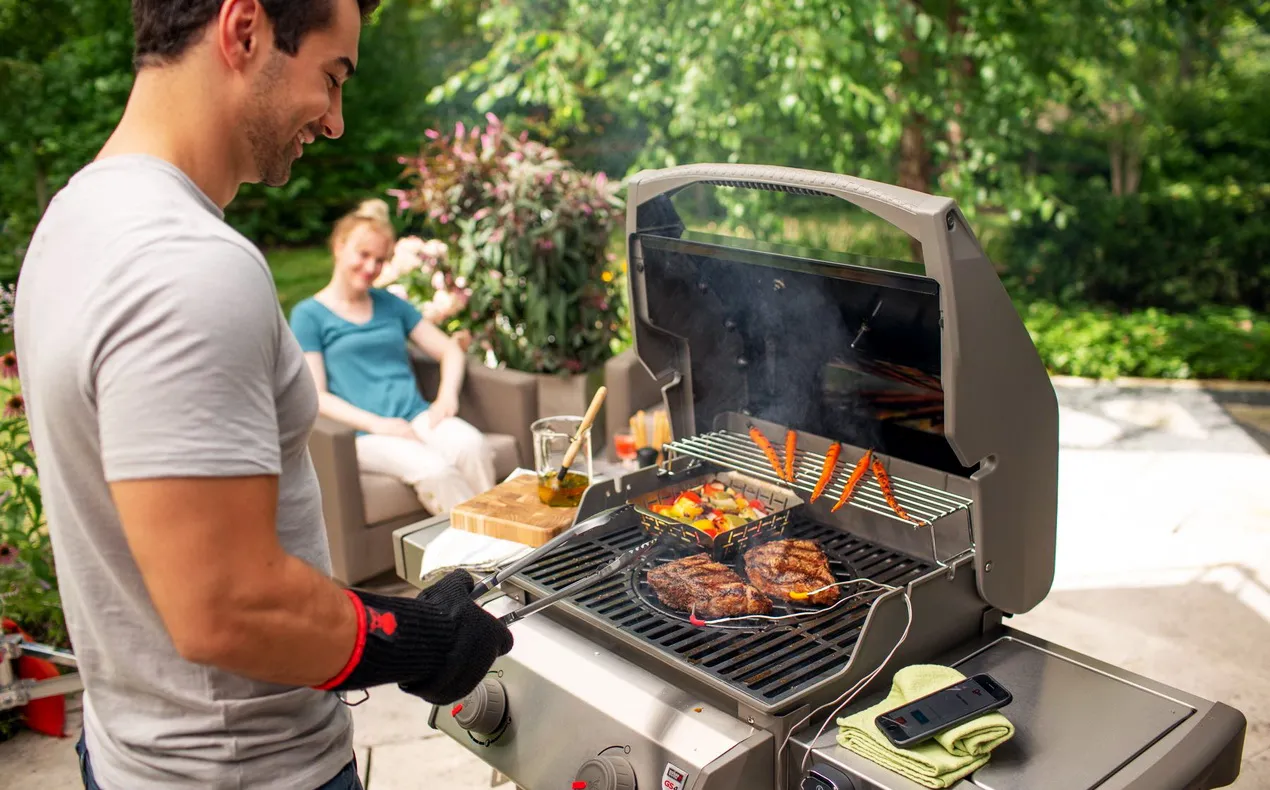 Когда нужно и как готовить на гриле с открытой крышкой?