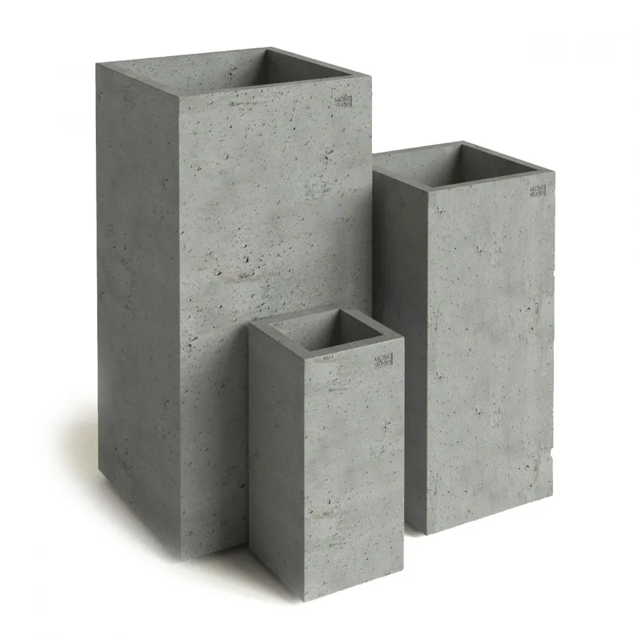 Уличный бетонный вазон Mone Tower, большой
